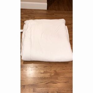 Urban Outfitters FULL Sized Cotton Comforter